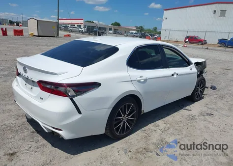 2022 Toyota Camry Se из США, поврежденный, VIN 4T1G11AK5NU683598